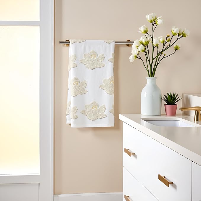 2pcs Magnolia Hand Towels for Bathroom Decorative Towels Set 100% Cotton Beige Jacquard Spring Summer Floral Bath Towels Dish Kitchen Towels Kitchen Bathroom Decor Gift (Magnolia Beige)