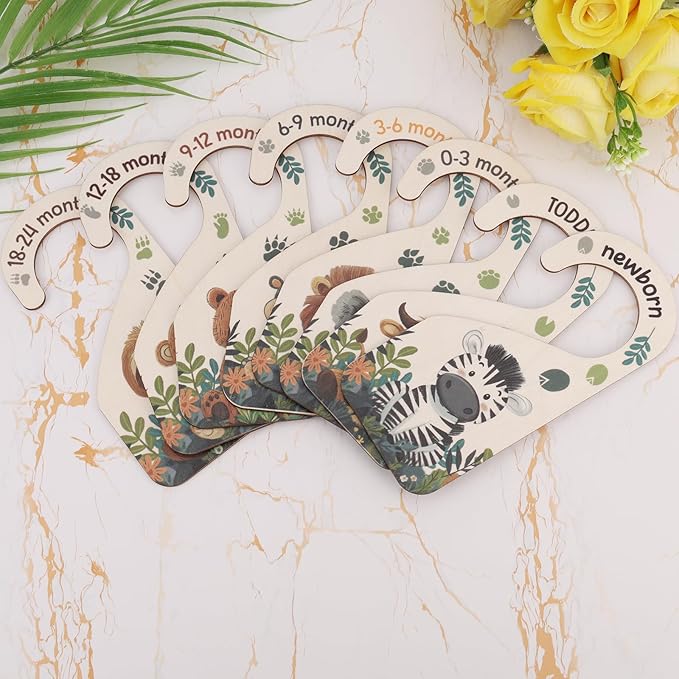 8pcs Baby Size Closet Dividers, Wooden Baby Wardrobe Organizer Newborn to 24 Months Woodland Nursery Decor Double-Sided Nursery Clothes Hanger Partition for Home Beautiful Decor (Animal)