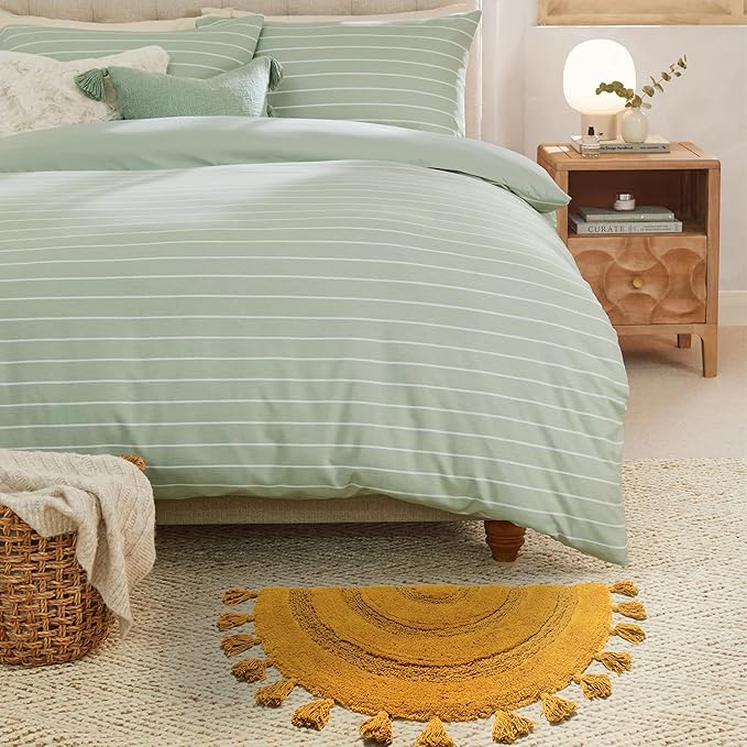 Half Circle Boho Bathroom Rugs with Tassels for Bedroom 100% Cotton Hand-Woven Bath Rugs Non Slip Absorbent Crochet Rugs Machine Washable Boho Bath Mats for Bathroom Floor, Tub and Shower