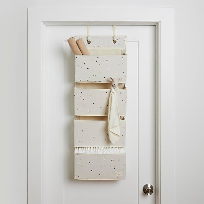 3 Sprouts Over the Door Organizer -Hanging Baby Organizers & Storage with 4 Large Pockets & 2 Hooks for Baby Clothes, Toy, Stuffed Animal -Newborn Essential for Nursery & Toddler Rooms -Terrazzo Cream