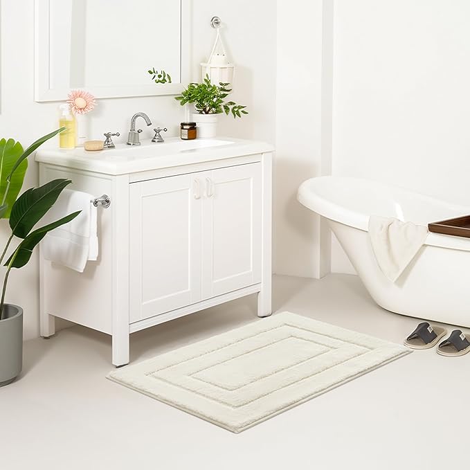 GRANNY SAYS Bathroom Rugs Non Slip, 24" x 36", Bath Rugs for Bathroom Washable, Bath Mats for Floor, Microfiber Bath Mat for Tub, Absorbent Bath Rugs for Shower Room, Ivory
