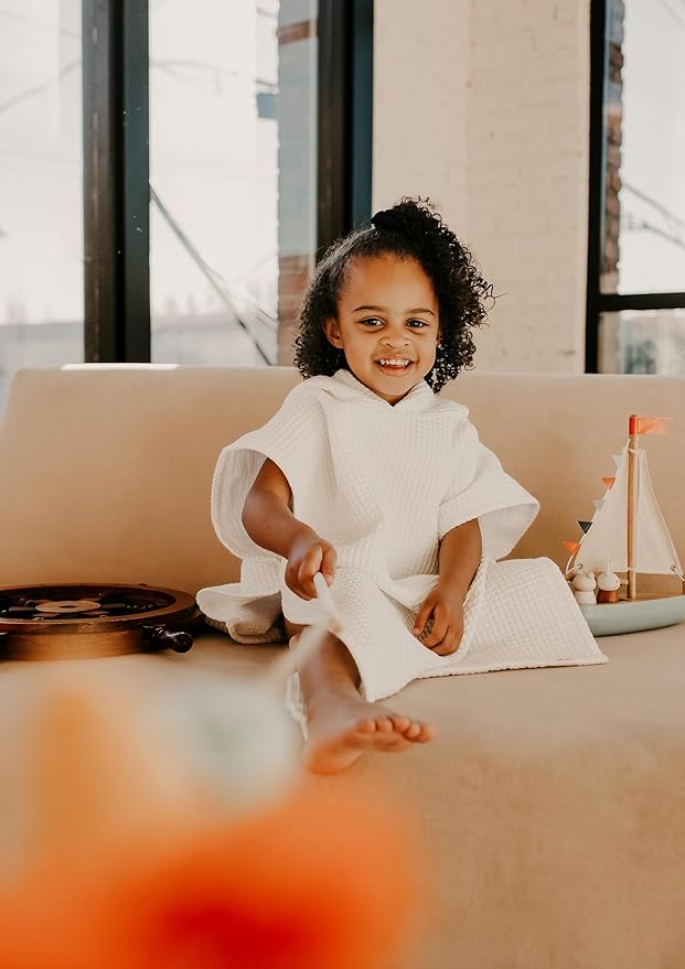 Jade&Kai Hooded Towel for Kids | Snaps into a Poncho | Organic Cotton Waffle | Lightweight and Absorbent | Bath, Beach, and Pool | Multiple Colors | (Medium (3-6 Yrs), Lily White)