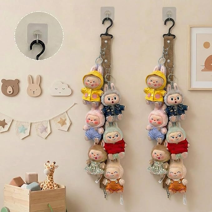 Plush Doll Hanging Storage Rope Display Rack with 8 Clips – Wall Hanging Organizer for Keychain Plushies, Mini Toys– Holds up to 3kg (Brown)