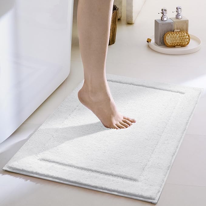 GRANNY SAYS Microfiber Bathroom Rugs Non Slip Washable, Water Absorbent Bath Mats for Tub, Soft Bath Mats for Bathroom Floor & Shower, Bath Rug, 20" x 32", White Bath Rugs