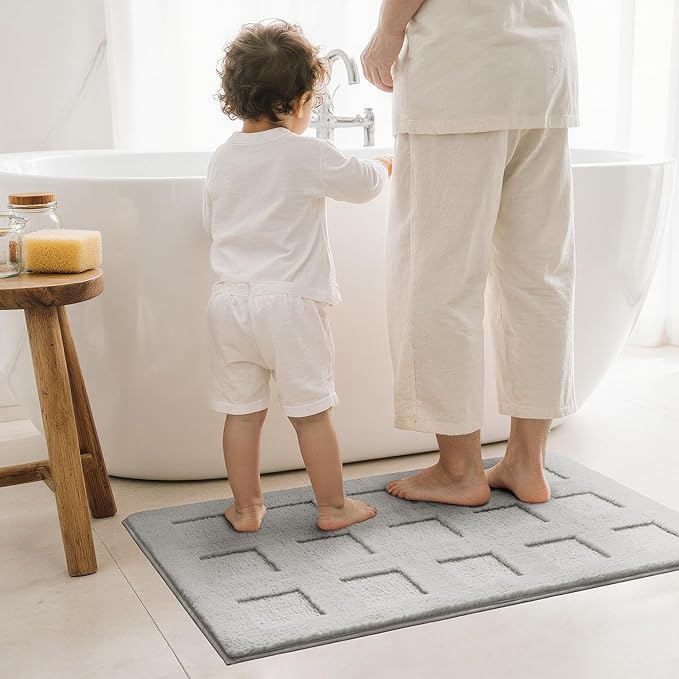 GRANNY SAYS Bathroom Rugs Non Slip Washable, Extra Soft & Water Absorbent Bath Mats for Bathroom, Plush Shaggy Bath Carpet, Grey Waffle Bath Mat Quick Dry for Tub & Shower, 20" x 32"