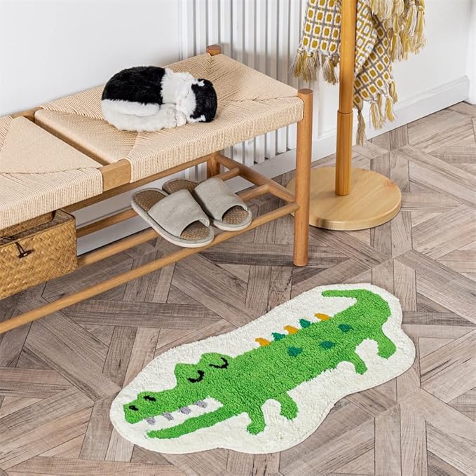 Green Crocodile Shaped Rug Cute Faux Animal Print Bath Mat Shower Rug for Bathroom, Tub, Shower - Non-Slip Water Absorption Carpet for Home Decor Door Mat Playmat 15.7x29.5in