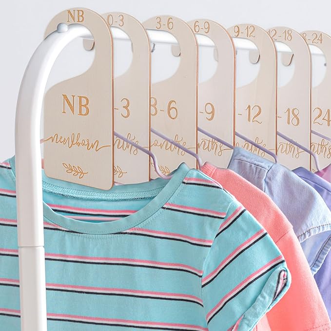 7pcs Wooden Baby Clothes Dividers for Closet, Clothes Size Markers for Baby, Nursery Closet Dividers for 0-24 Months for Home Nursery Cloth