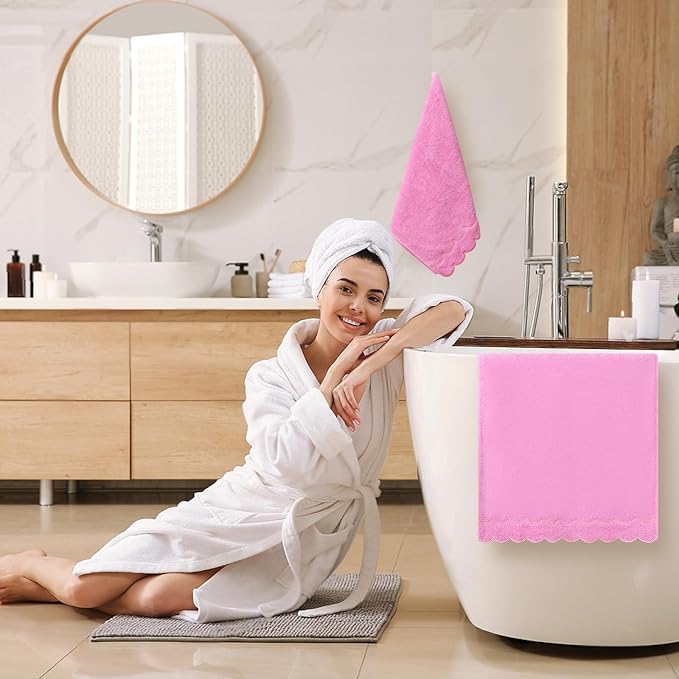2 Pcs 100% Cotton Bath Towels for Bathroom 16 * 27 Inch Scalloped Bath Towels Embroidered Decorative 600 GSM Soft Absorbent Bath Towel for Bathroom Hotel Spa Sport Yoga (Prue Pink)