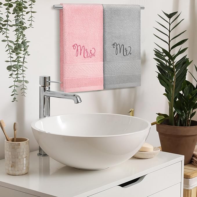 2 Pcs Mr. and Mrs. Hand Towels 100% Cotton Embroidered Bathroom Towel Wedding Mr. and Mrs. Gift for Valentine's Day Couple, Anniversary Bathroom Decor 29 x 13 Inch