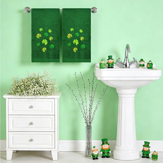 2Pcs Green St. Patrick's Day Hand Towels St Patricks Day Kitchen Towels Cotton Embroidered Irish Shamrock Bathroom Towel Clover for Holiday Spring Decoration