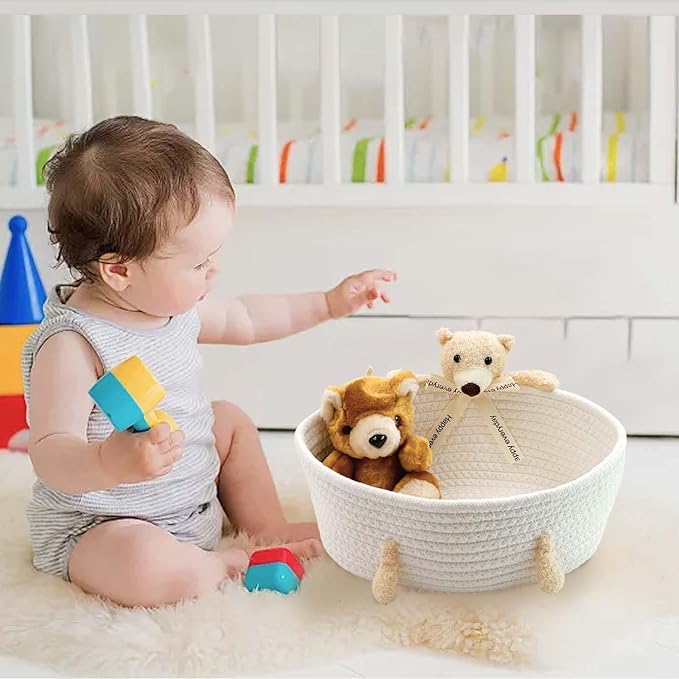 Daily Treasures Bear Empty Woven Basket -Hamper Baskets with Cellophane Bag,Pull Bows & Cards,Cute Cotton Rope Storage Organizer,Birthday Presents,(30x21CM,White Cotton Rope)