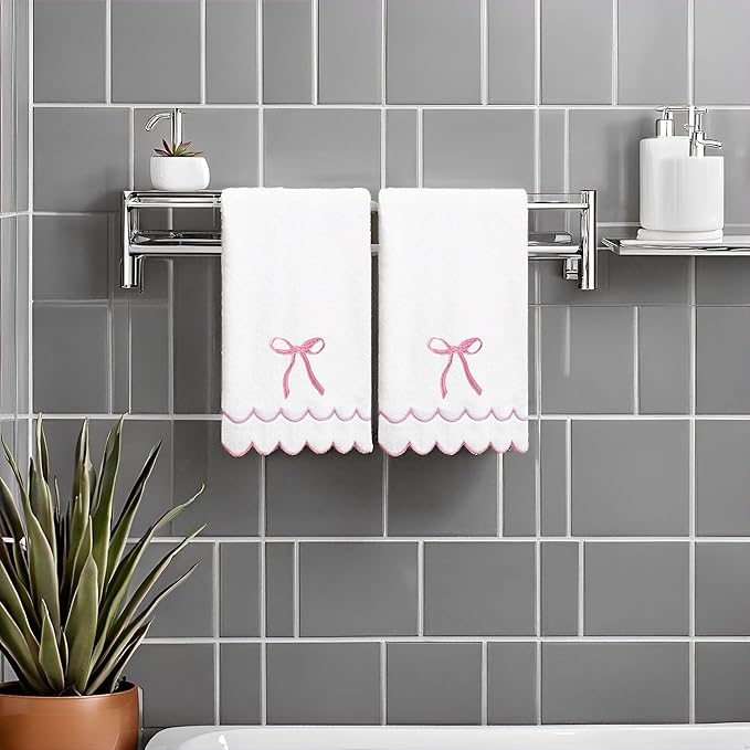 2 Pcs Coquette Bow Hand Towels 15.75 x 27.56 Inch Scalloped Embroidered Dish Towel 100% Cotton Cute Preppy Decorative Bath Hand Towel for Kitchen Bathroom (Pink)