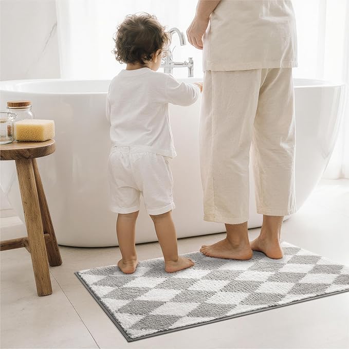GRANNY SAYS Diamond Bathroom Rugs, 16" x 24", Non-Slip Bath Mats for Bathroom, Plush Shag Absorbent Microfiber Ultra Soft Bath Mat, Cute Washable Rug for Tub, Shower, Bedroom, Light Grey