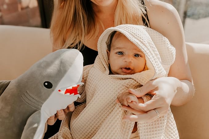 Jade&Kai Hooded Towel for Kids | Snaps into a Poncho | Organic Cotton Waffle | Lightweight and Absorbent | Bath, Beach, and Pool | Multiple Colors | (Large (6-10 Yrs), Cloud)