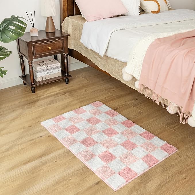 GRANNY SAYS Checkered Pink Bathroom Rugs Decor, 36" x 24", Fluffy Rug, Absorbent Microfiber Ultra Soft Bath Mat Washable, Non-Slip Bath Mats for Bathroom, Cute Floor Mat for Tub, Shower, Bedroom