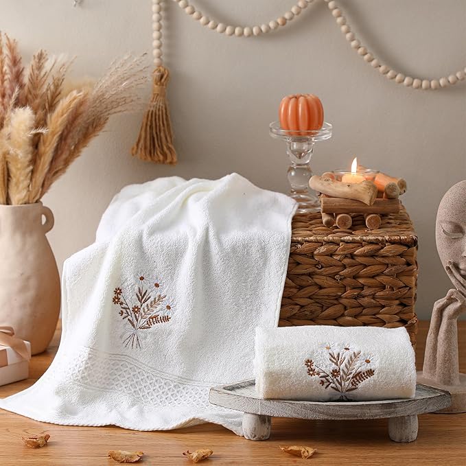 2 Pcs Boho Flowers Hand Towels Beige Bathroom Wildflowers Decor 14x29 Inch Embroidered 100% Cotton Soft Absorbent Spring Summer Decorative Hand Towels for Bathroom Kitchen