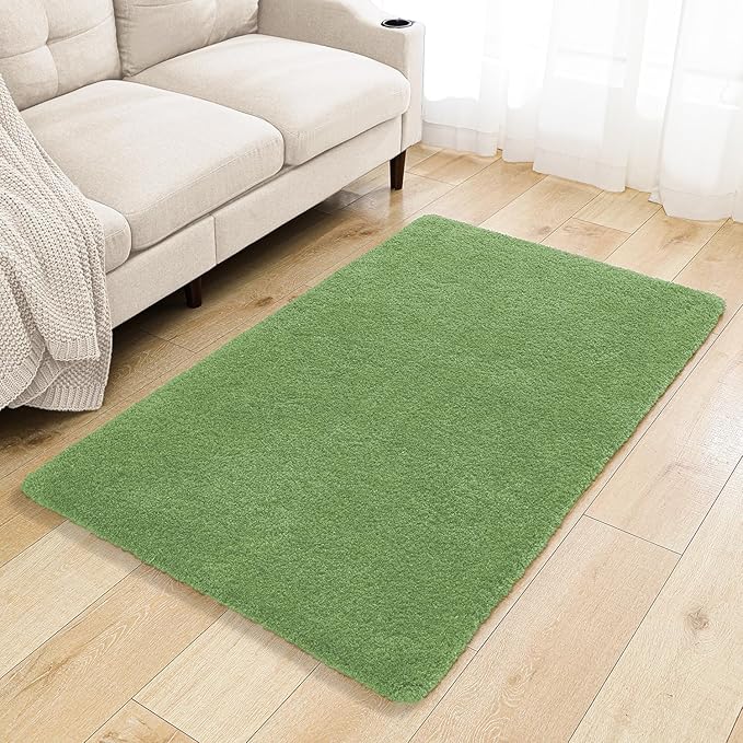 Hunter Green Bathroom Rugs 36"x60" - Extra Large Microfiber Bath Mat, Non Slip Absorbent and Washable Bathroom Rug, Plush Fluffy Floor Mat - Ideal for Spacious Bathrooms or Bedrooms