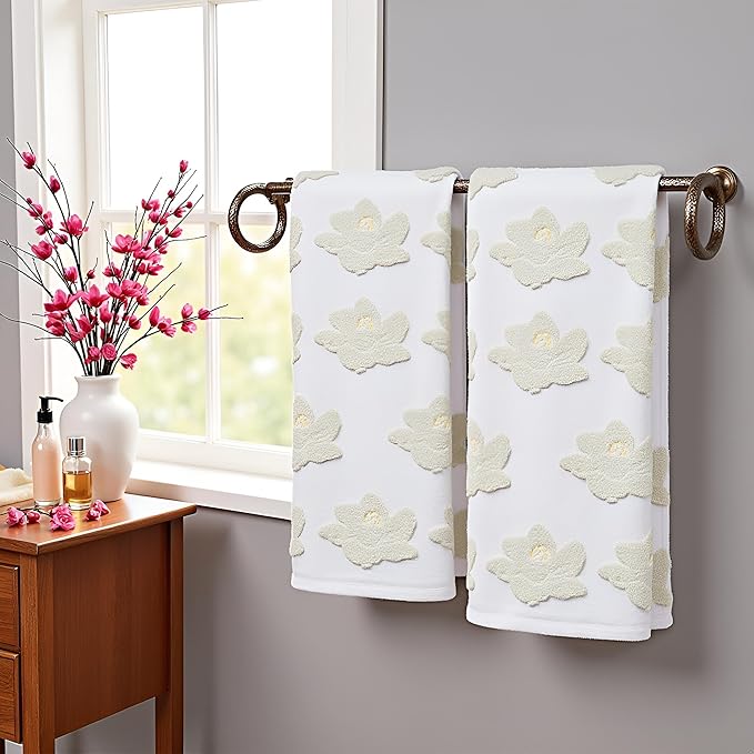 2pcs Magnolia Hand Towels for Bathroom Decorative Towels Set 100% Cotton Beige Jacquard Spring Summer Floral Bath Towels Dish Kitchen Towels Kitchen Bathroom Decor Gift (Magnolia Beige)