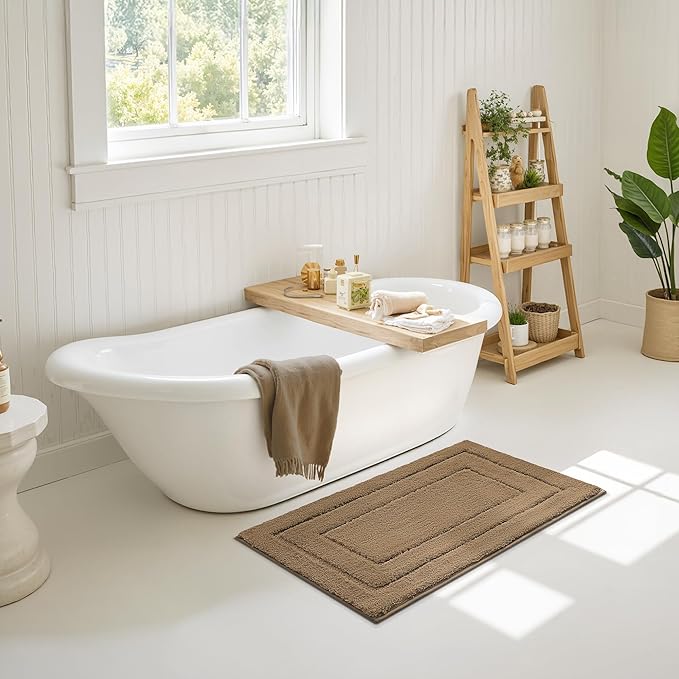 GRANNY SAYS Bathroom Rugs Non Slip, 16" x 24", Bath Rugs for Bathroom Washable, Bath Mats for Floor, Microfiber Bath Mat for Tub, Absorbent Bath Rugs for Shower Room, Champagne