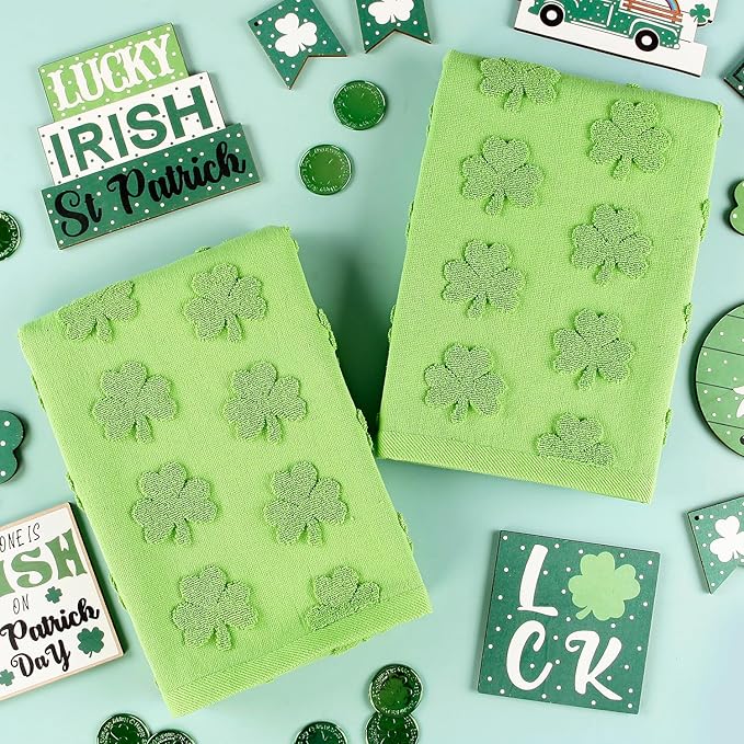 2 Pack St. Patrick's Day Hand Towels Kitchen Dish Towels Green Clover Shamrocks 100% Cotton Soft Absorbent Decorative Bathroom Towels Set for Cooking Baking Cleaning, 13.7'' x 29.5''